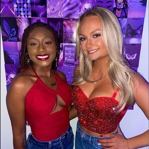 Meet your Posher, Olivia